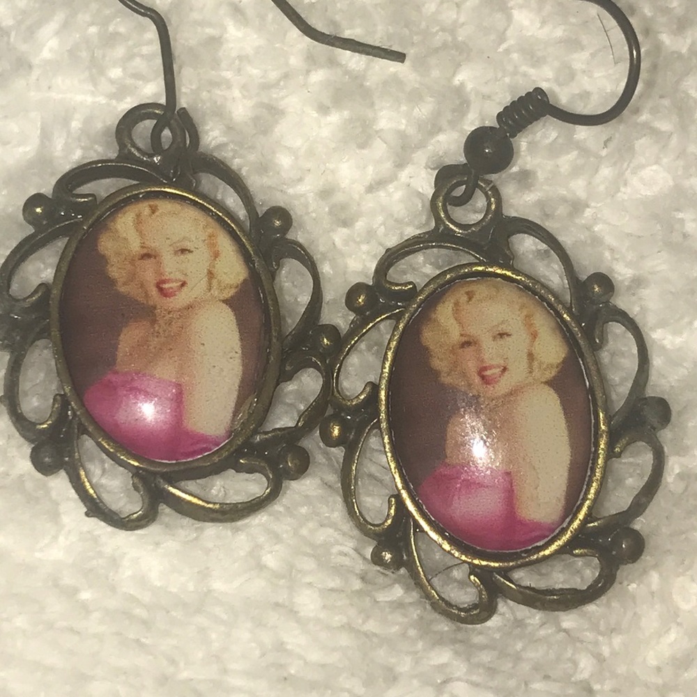 Antique marliyn monroe  earings